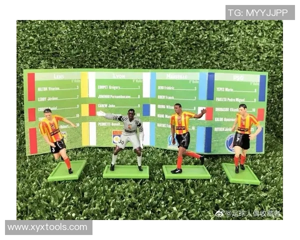 足球明星人偶直播视频带你领略球场魅力与偶像风采的完美结合